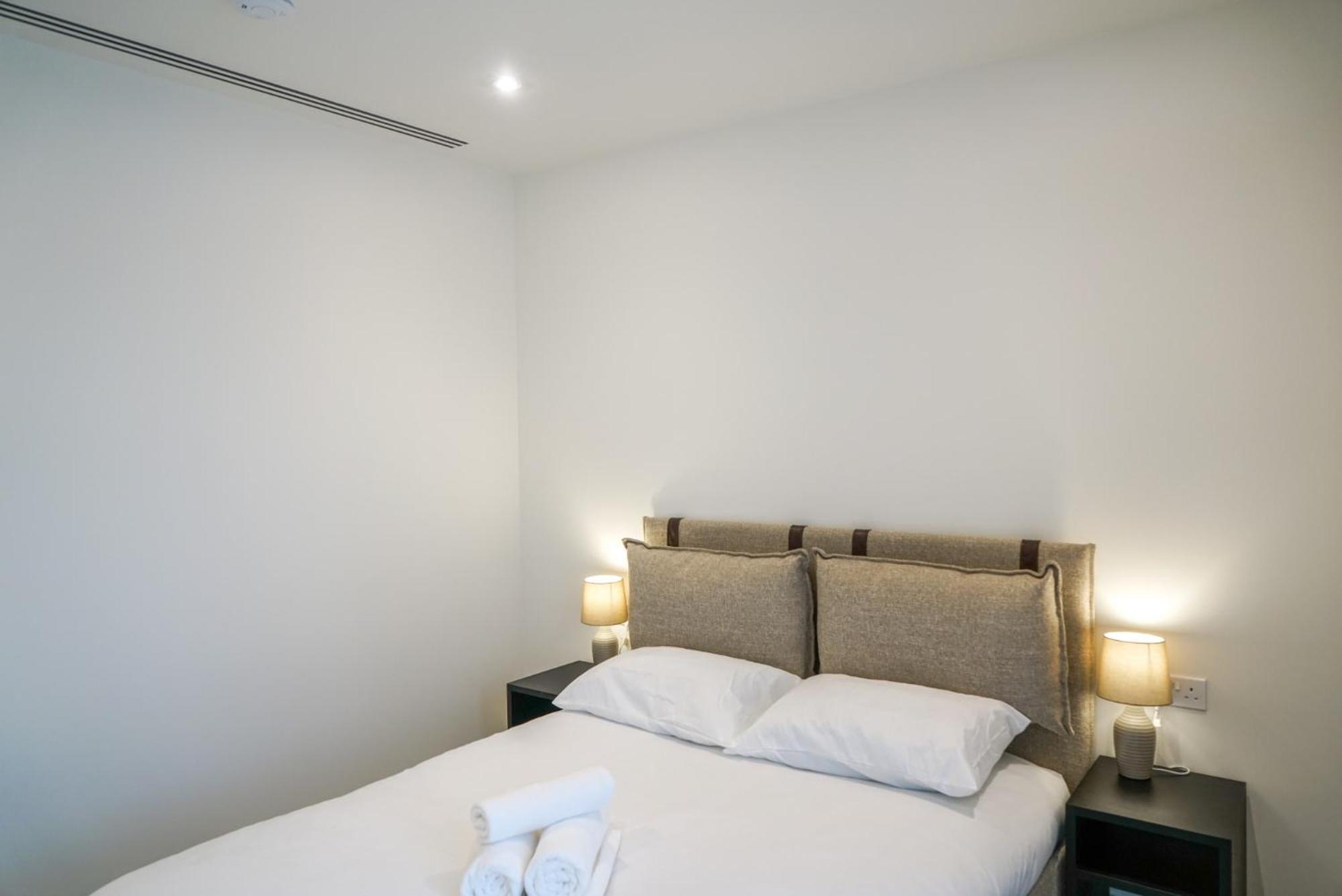 Aparthotel Coppermaker Square In Stratford à Londres Extérieur photo