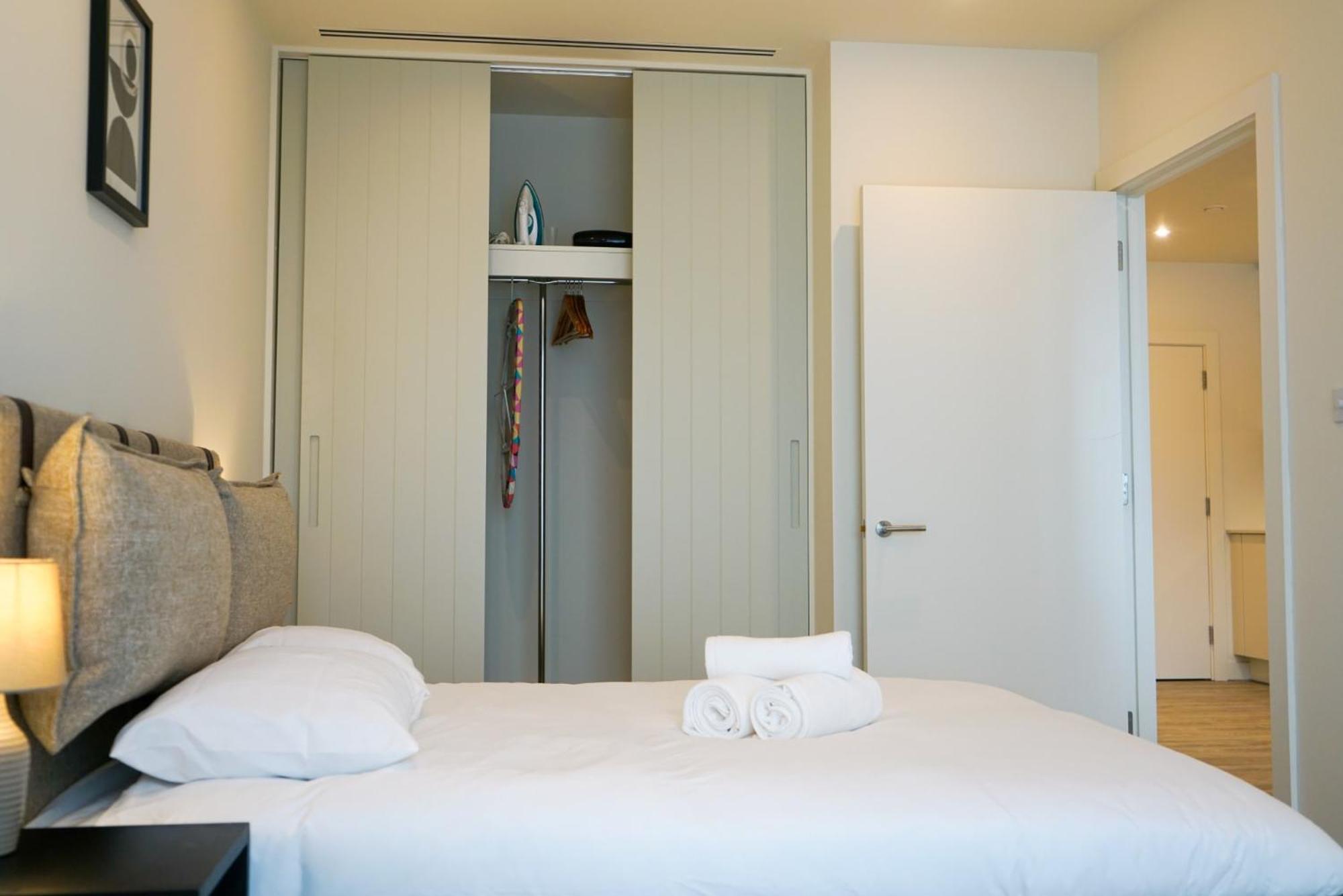 Aparthotel Coppermaker Square In Stratford à Londres Extérieur photo
