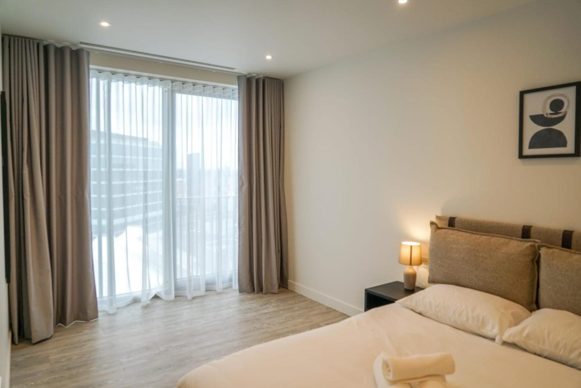 Aparthotel Coppermaker Square In Stratford à Londres Extérieur photo
